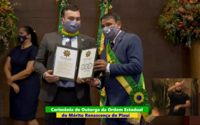 Richard Torsiano recebe a mais alta comenda do estado do Piauí